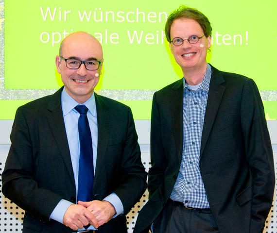 ZEW-Präsident Achim Wambach und Axel Ockenfels von der Universität zu Köln hielten eine Weihnachtsvorlesung am ZEW.