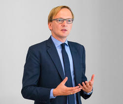 Dr. Thomas Hemmelgarn gibt Einblicke in aktuelle Entwicklungen der EU-Steuerpolitik.