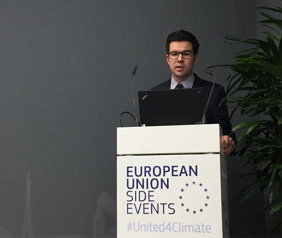 ZEW-Ökonom Martin Kesternich im Vortrag.