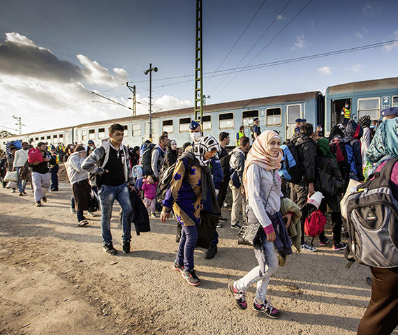 Mit zunehmender Migration steigt die Arbeitslosenquote vor allem unter nichtdeutschen Arbeitskräften.