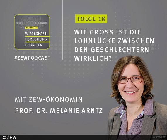 ZEW-Ökonomin Melanie Arntz vor grauem Hintergrund.
