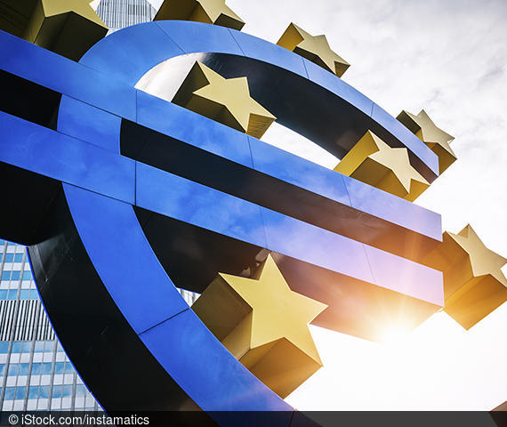 The ECB has decided to continue its bond-purchase programme as planned until the end of the year.
