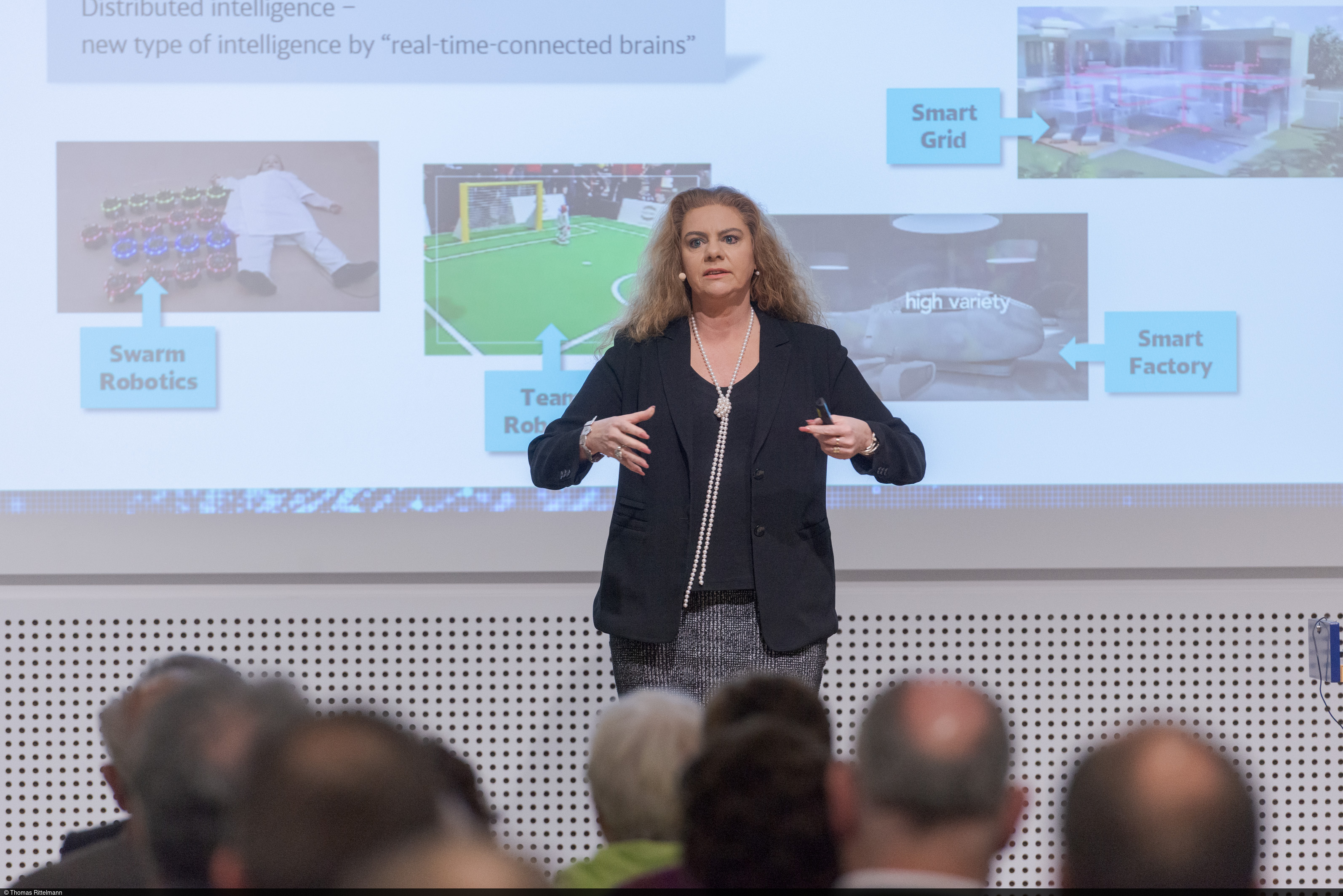 Sabina Jeschke spricht am ZEW über die Rolle der Künstlichen Intelligenz in der Digitalisierung.