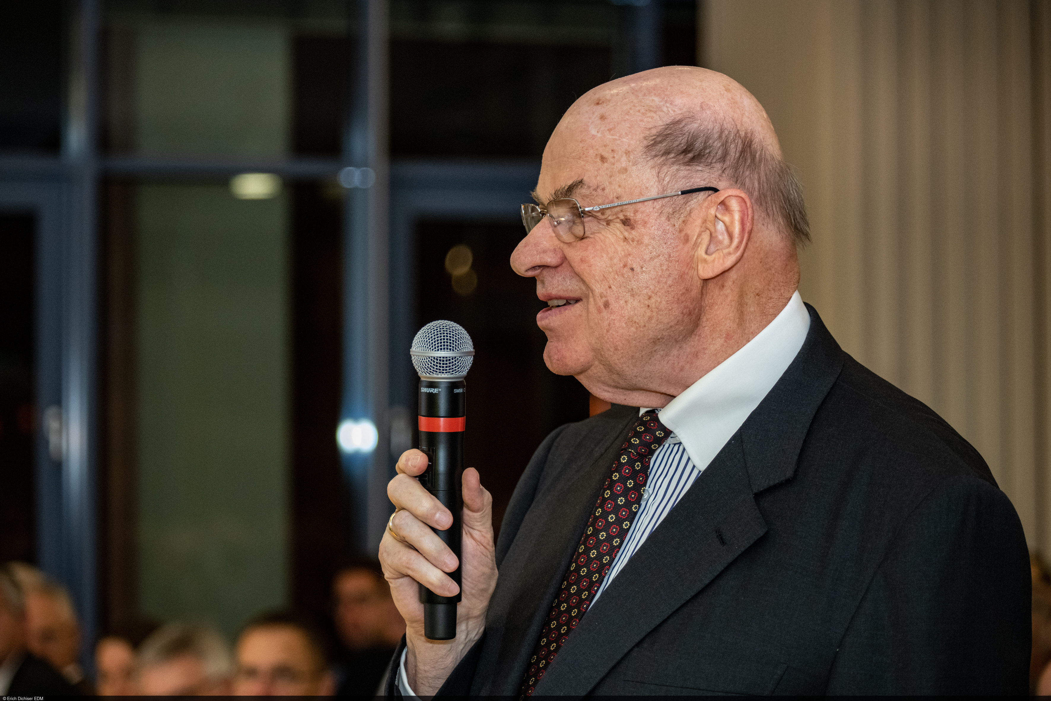 Prof. Dr. Jürgen Strube, Ehrenvorsitzender des Aufsichtsrats der BASF SE, beteiligte sich an der Diskussion beim Jahresgutachten 2019/2020 am ZEW.