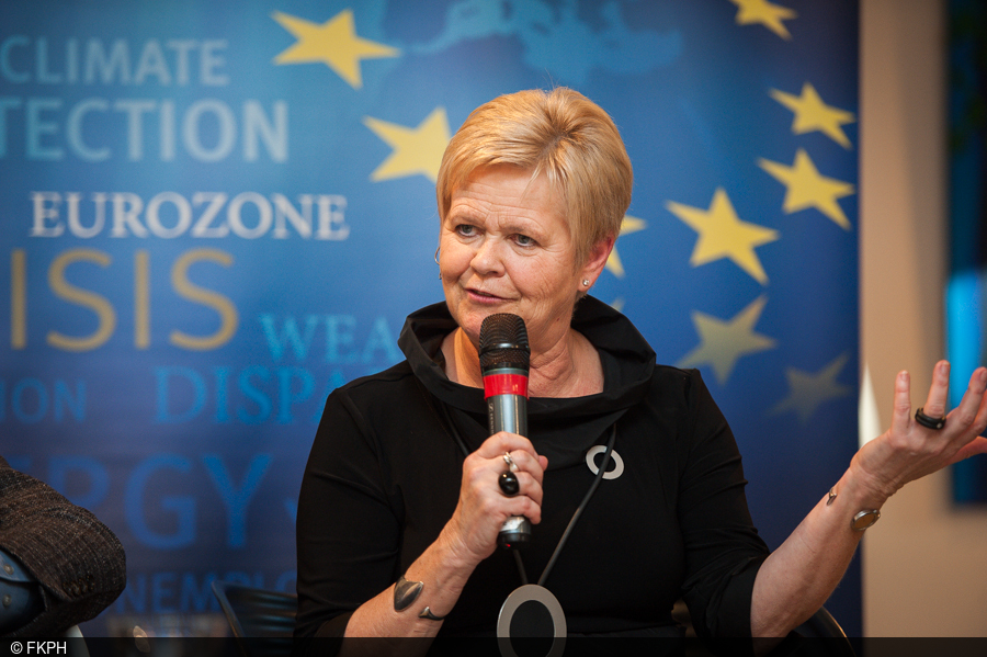 Business-Angels-Vorstand Ute Günther moderiert die ZEW Lunch Debate in Brüssel