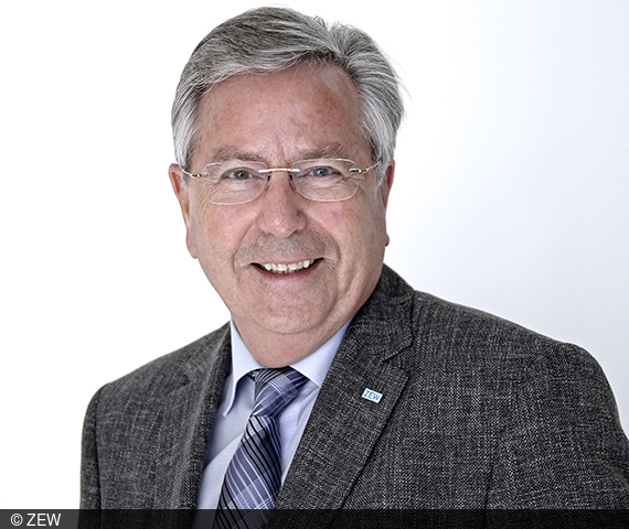 The former commercial director at ZEW, Ernst-O. Schulze, turns 80 years old
