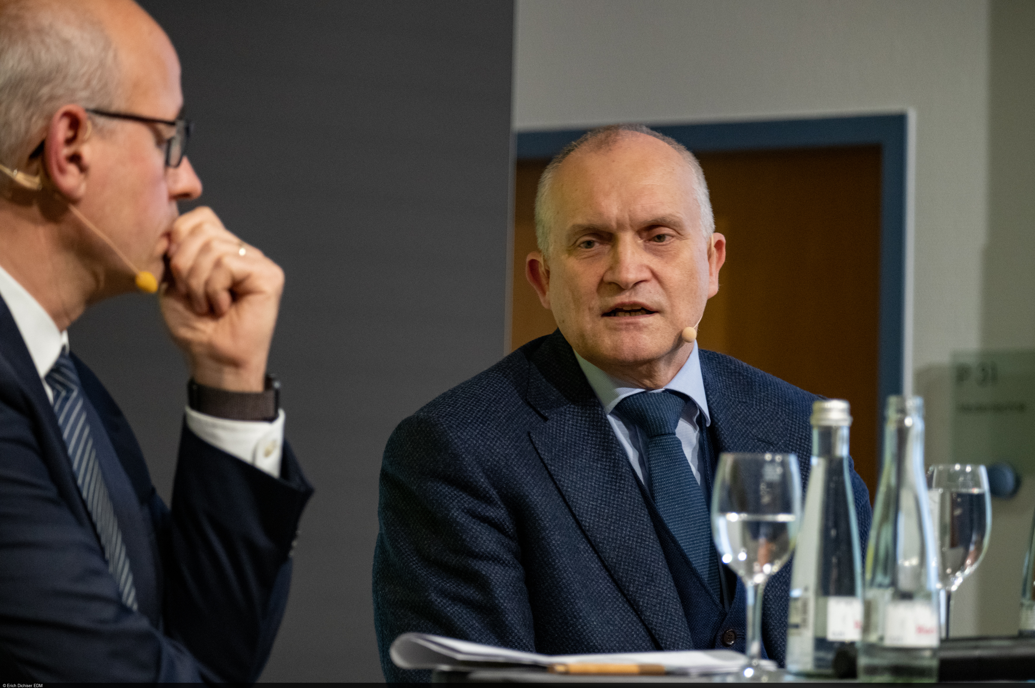 Christoph Schmidt beim Jahresgutachten 2019/2020 am ZEW.