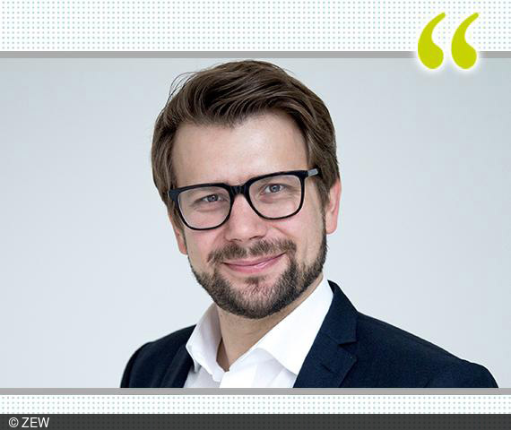 Vitali Gretschko diskutiert die neuen Regelungen zur Vergabe der Frequenzen für 5G