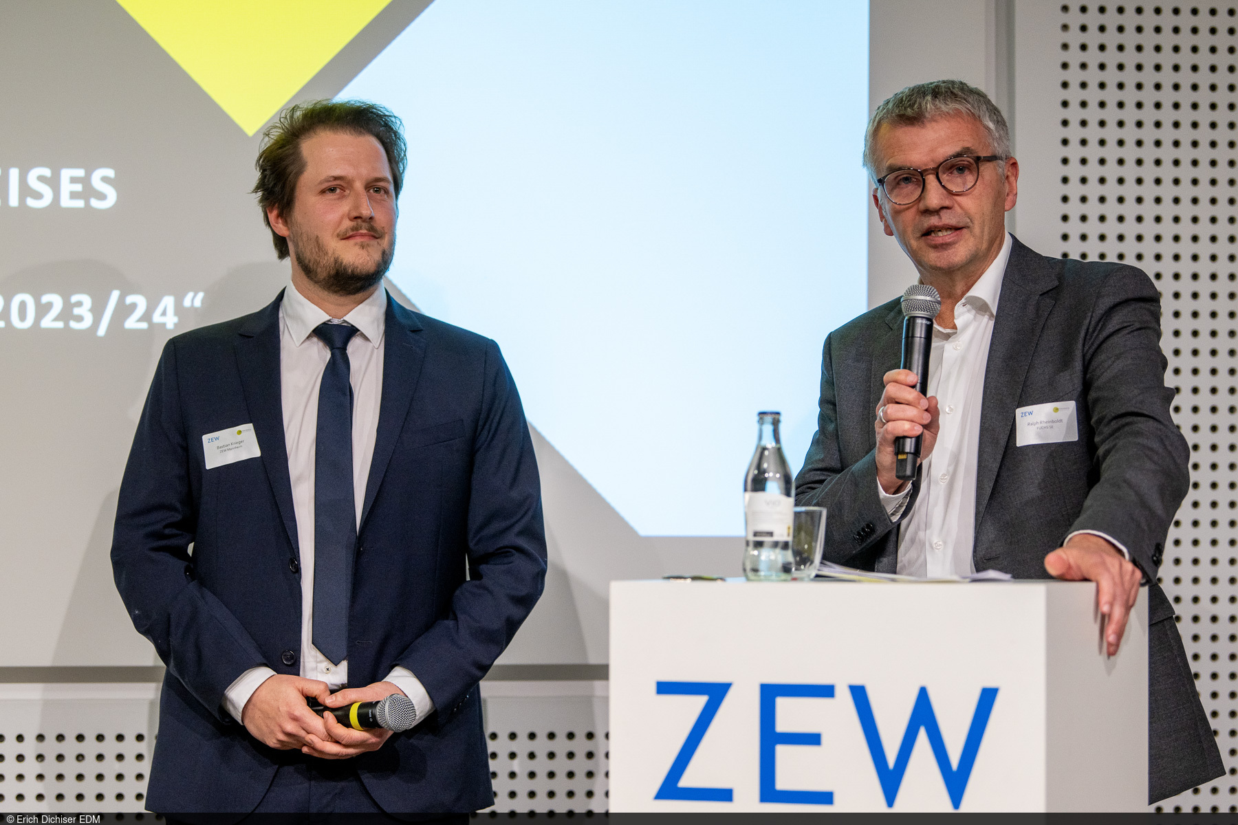  Bastian Krieger and Ralph Rheinboldt