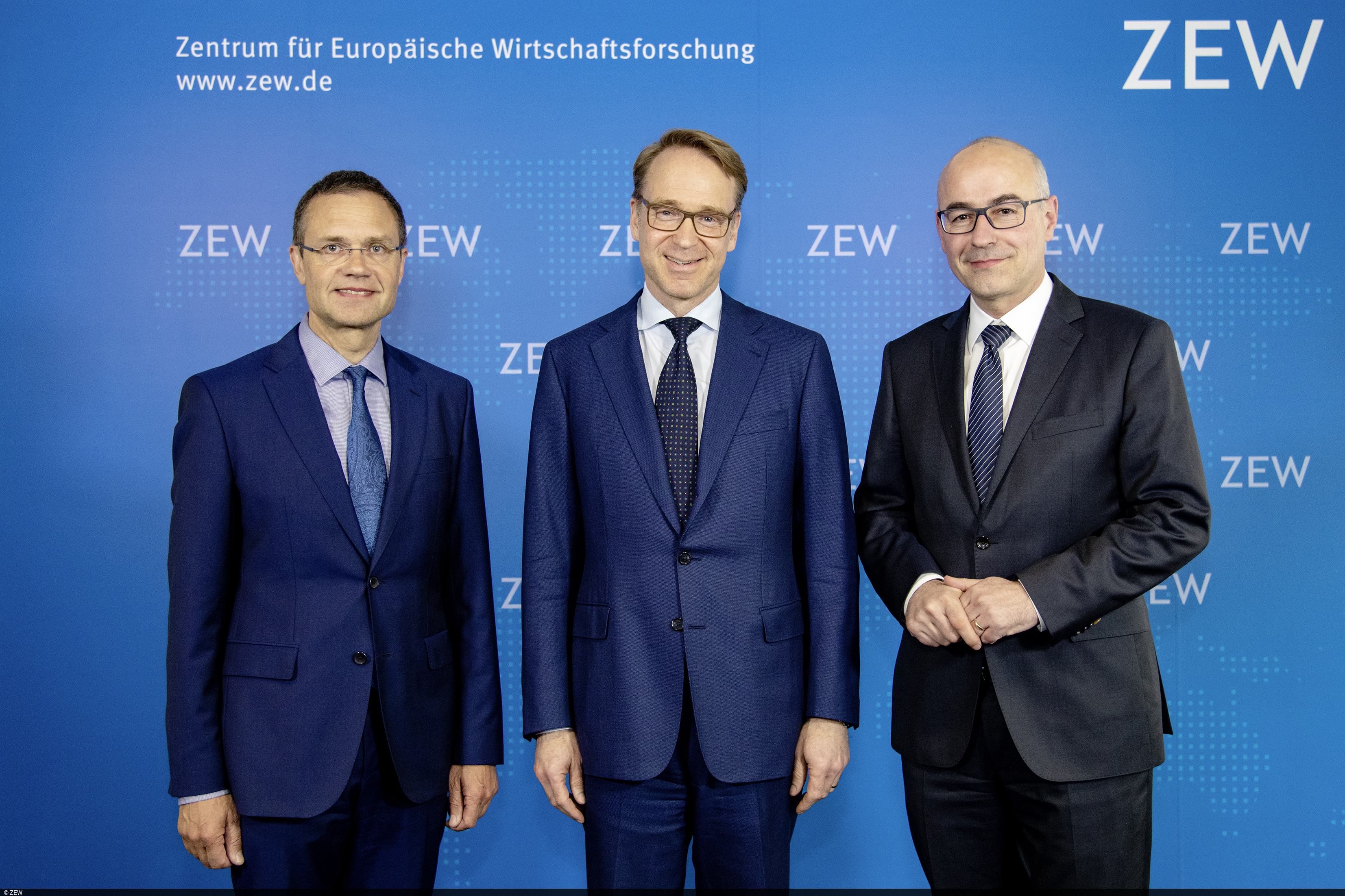 ZEW-Präsident Achim Wambach und Geschäftsführer Thomas Kohl begrüßen Jens Weidmann am ZEW