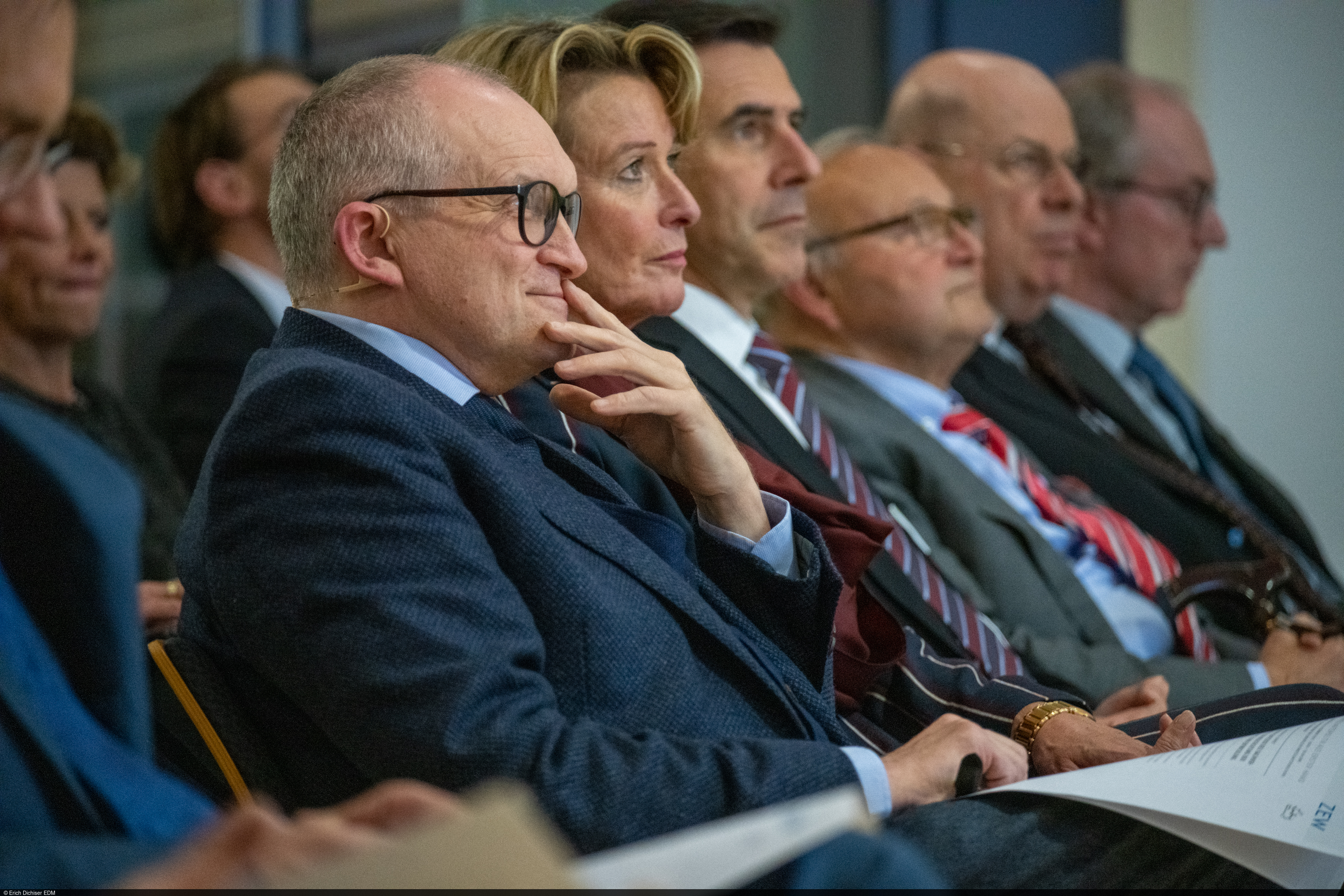 Wirtschaftsweiser Christoph M. Schmidt (links) mit den Vorstandsmitgliedern des ZEW-Förderkreises Claudia Diem und Dr. Ralf Krieger (zweite und dritter von links).