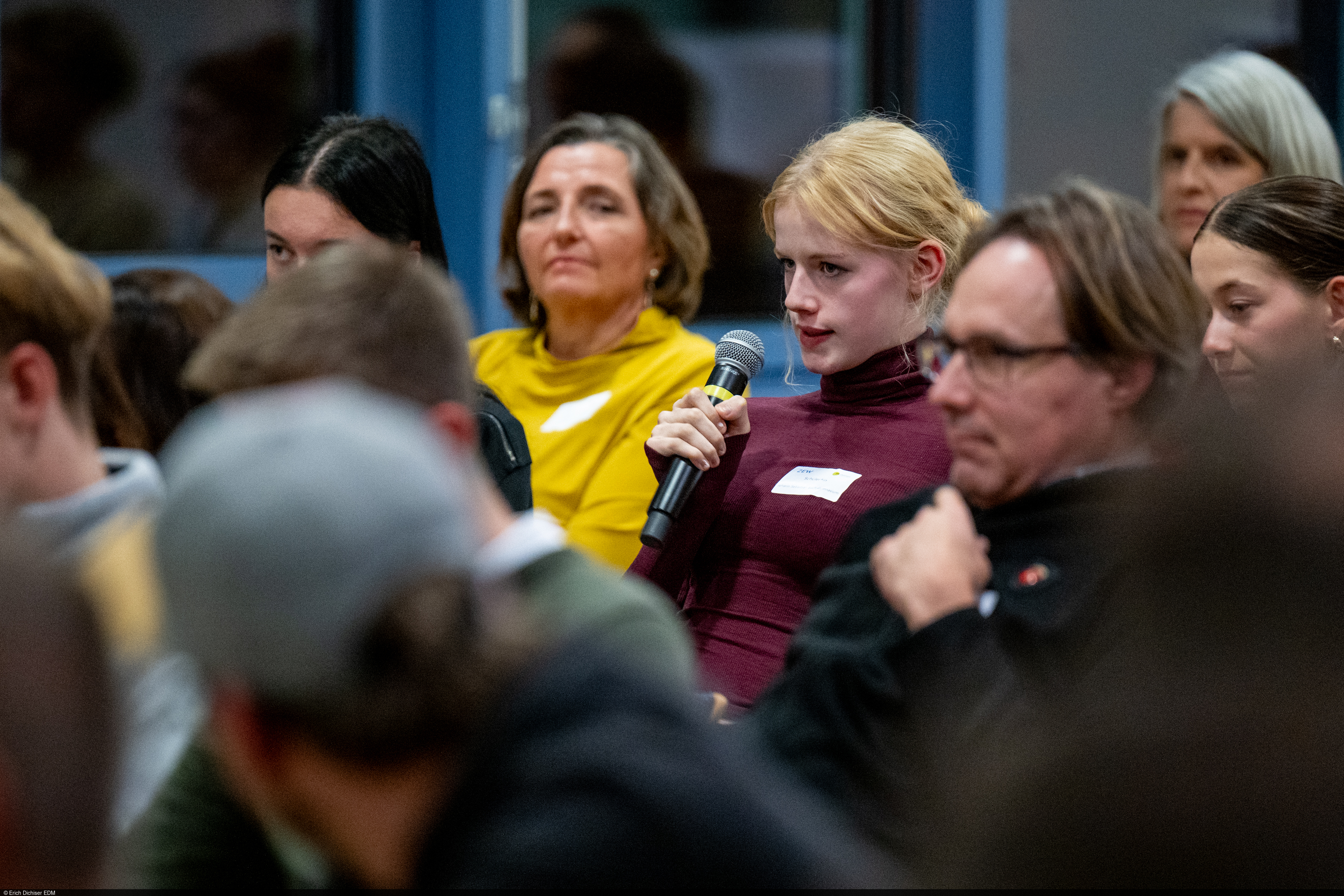 Fragen-Runde während der Veranstaltung