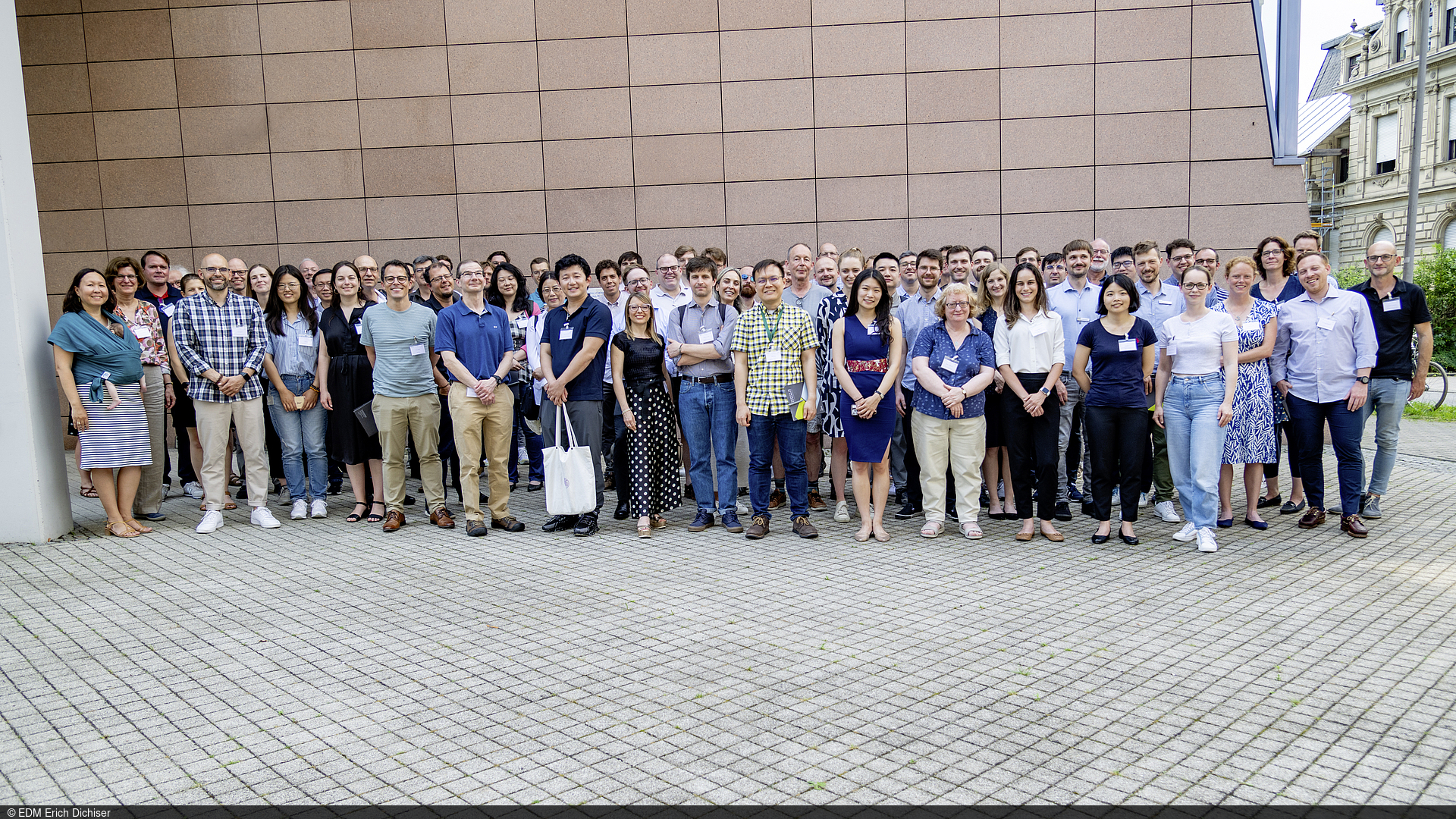 group picture of the conference participants