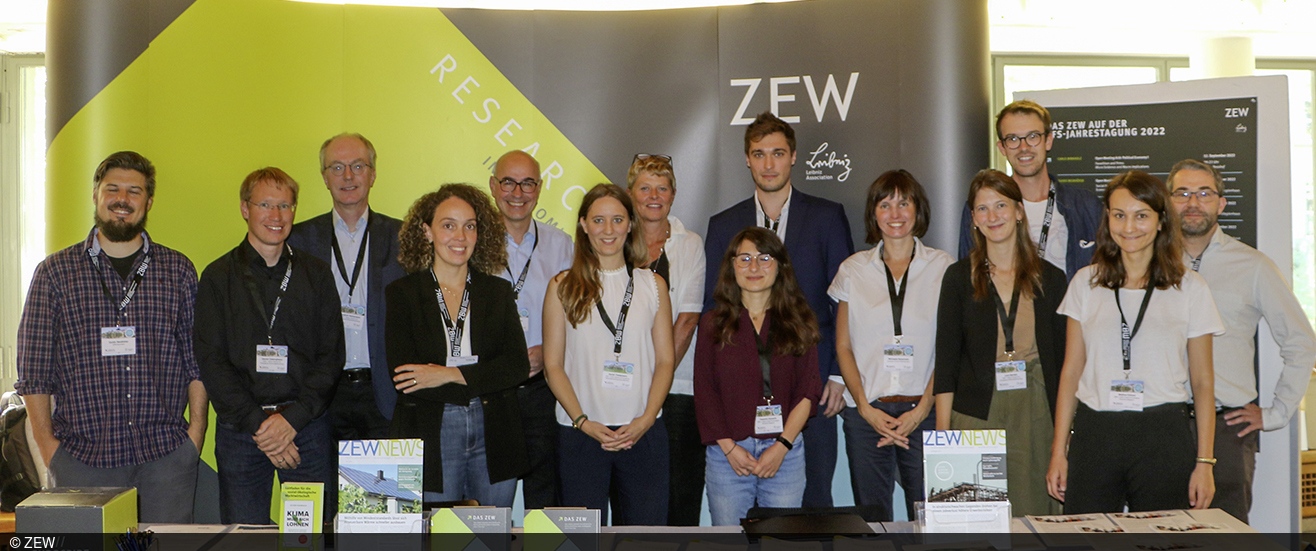 Group picture of the ZEW team