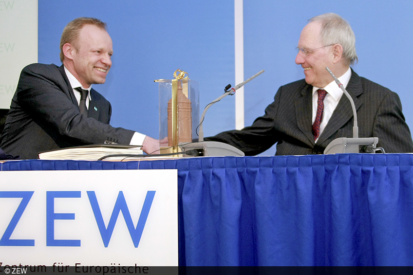 Dr. Wolfgang Schäuble talked about the EU during his visit at ZEW