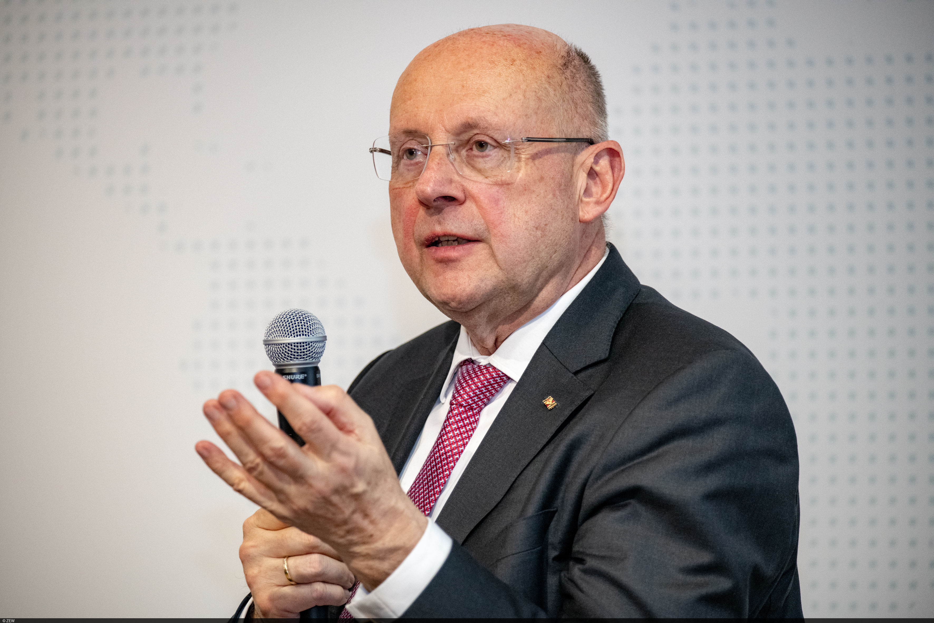 Ehemaliger Bundesverfassungsrichter Ferdinand Kirchhof sprach am ZEW über Steuerrecht in der EU