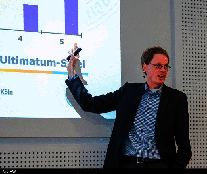 Ackel Ockenfels stressed the importance of creating value through gift-giving