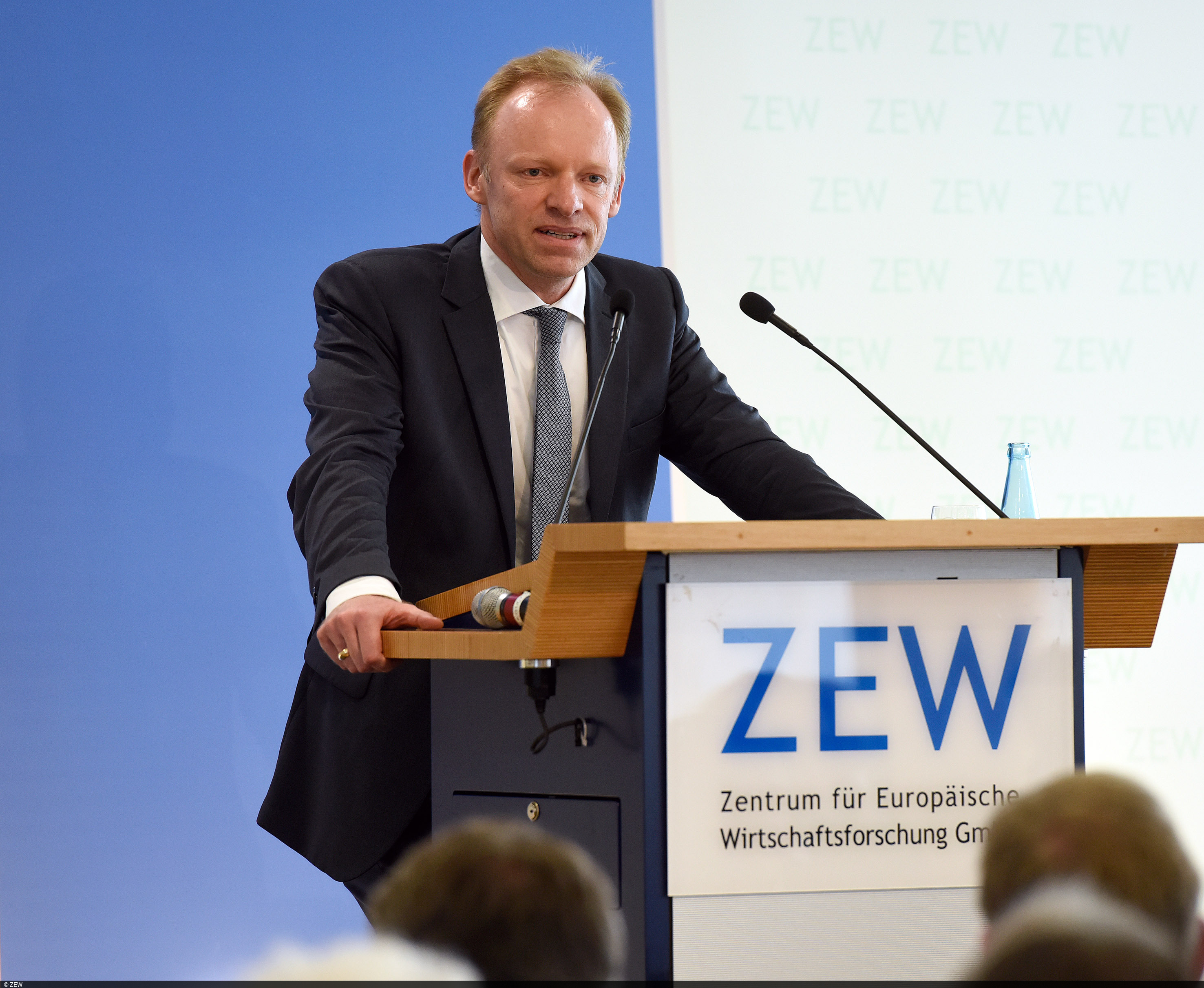 Clemens Fuest, ehemaliger ZEW-Präsident, während seiner Ansprache zur Amtsübergabe