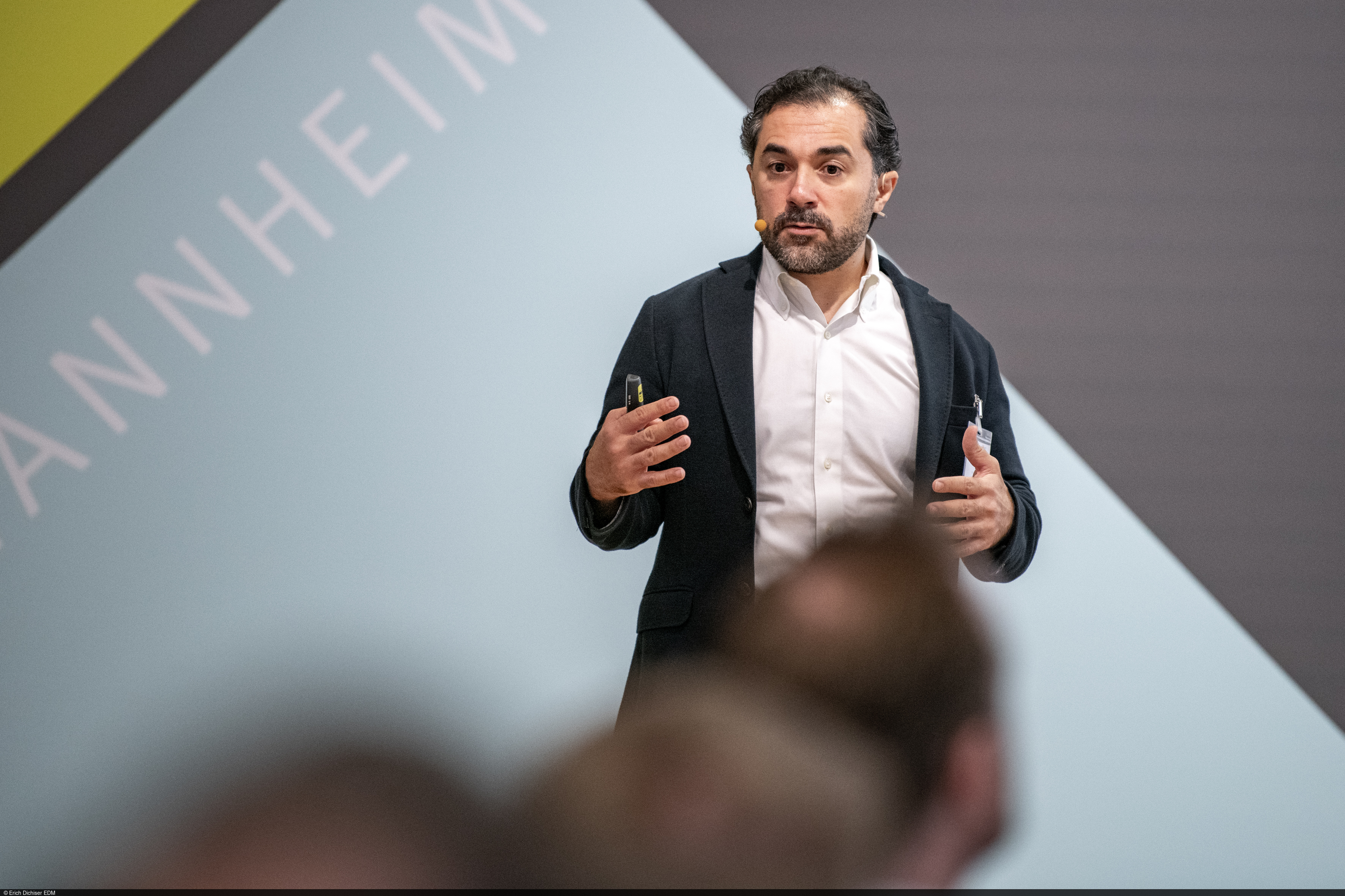 Professor Ufuk Akçiğit giving a presentation