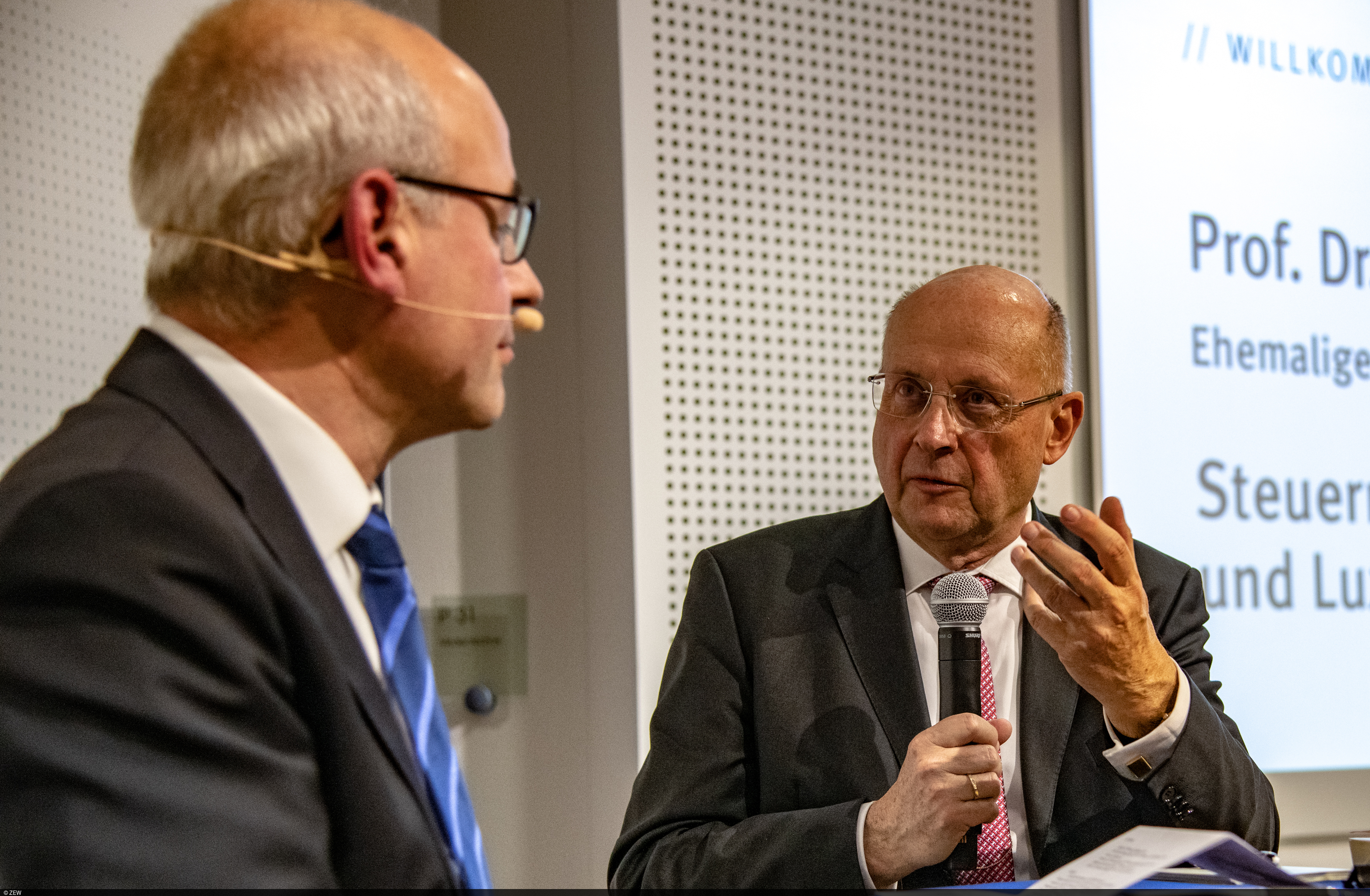 Former Constitutional Court Judge Ferdinand Kirchhof spoke at ZEW about tax law in the EU