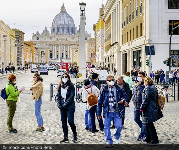 ZEW Wissenschaftler Adriano De Leverano kommentiert die gemeinsame Gesundheitsbeschaffung während der Corona-Pandemie.