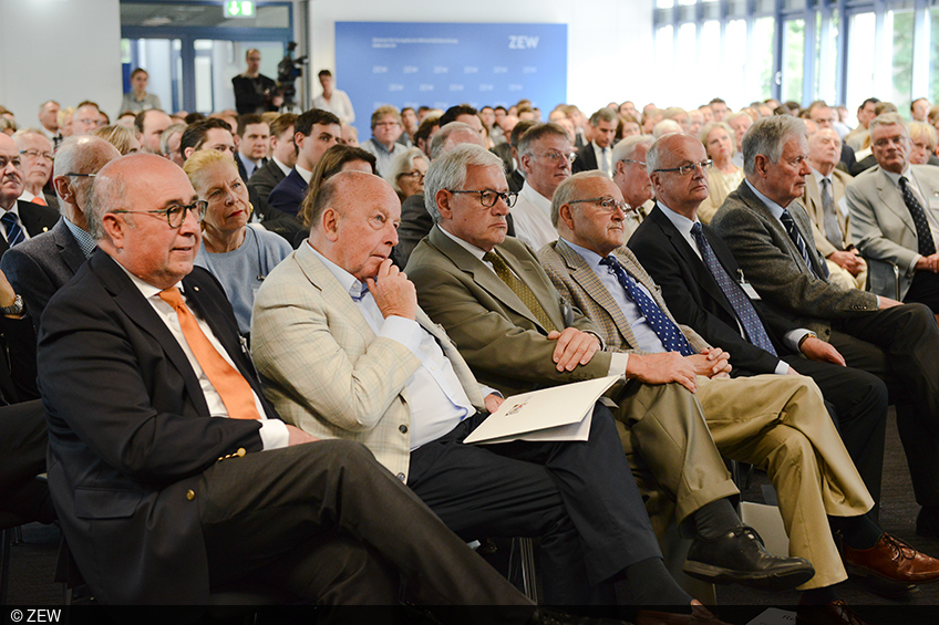 Mit dem Thema “Europa im Digitalen Wettbewerb” ging es beim ZEW Wirtschaftsforum um Industrie 4.0