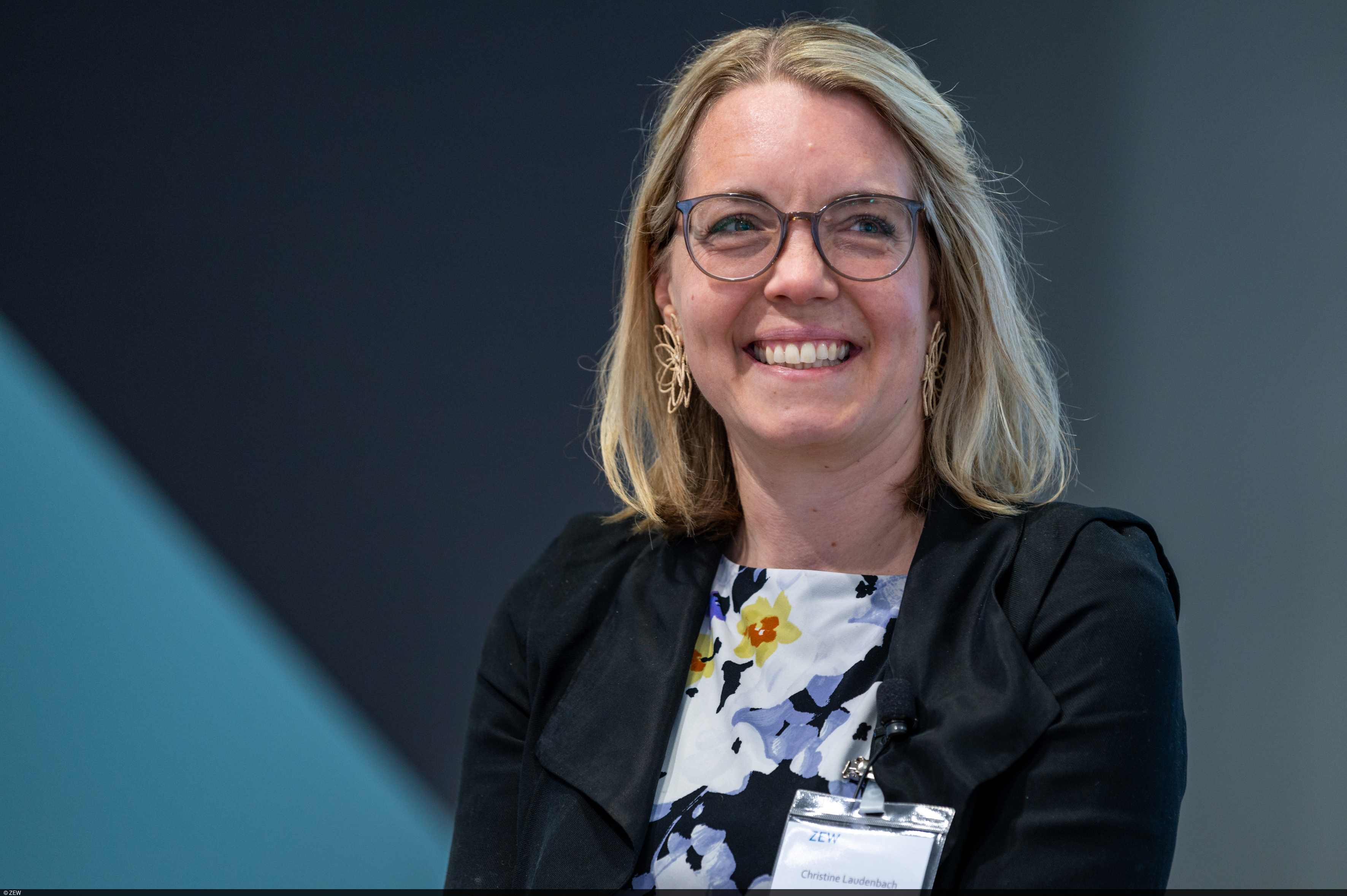 Photo of Christine Laudenbach during her presentation