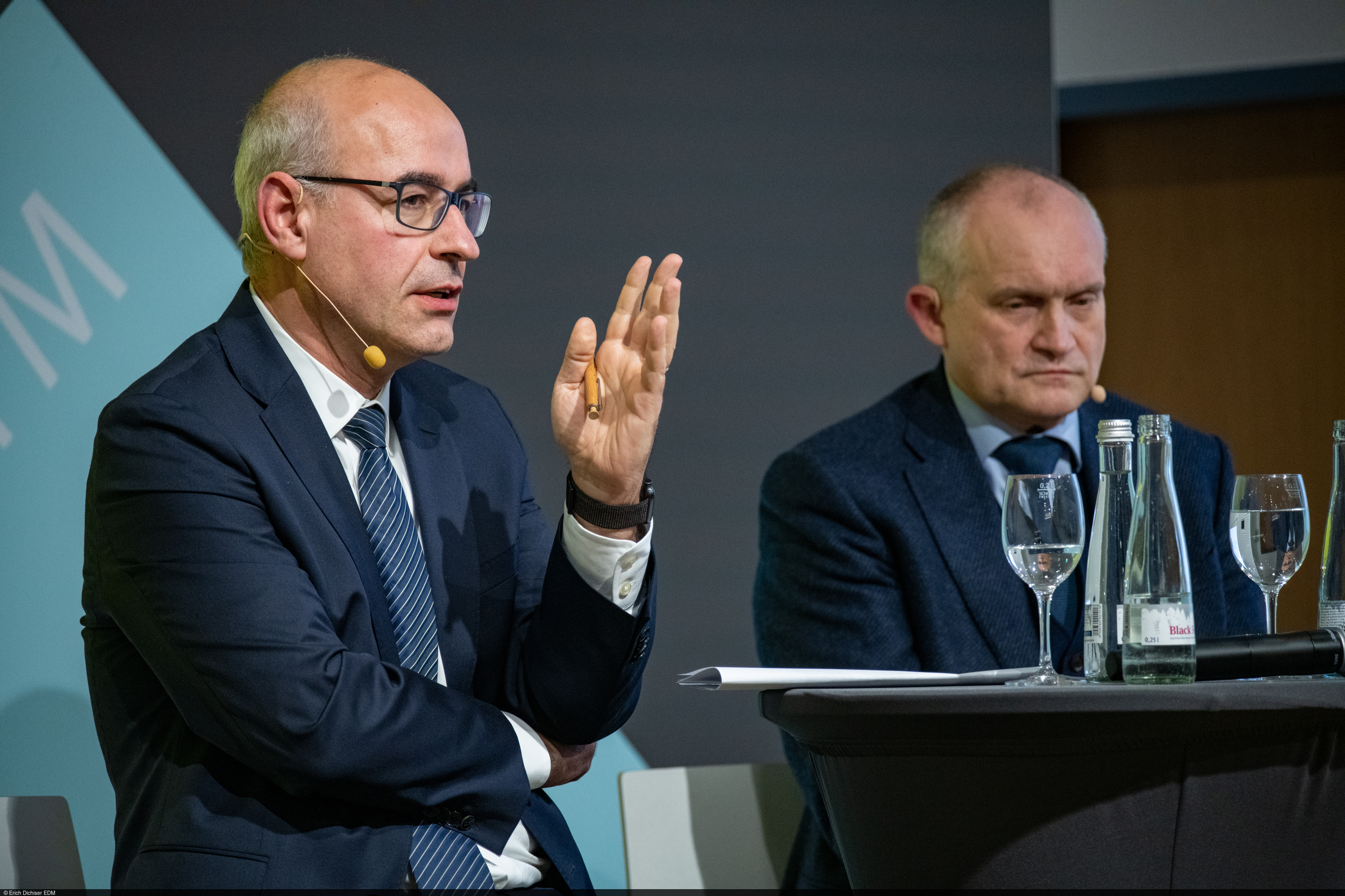 ZEW-Präsident Achim Wambach bei der Moderation des Jahresgutachten 2019/2020 am ZEW.