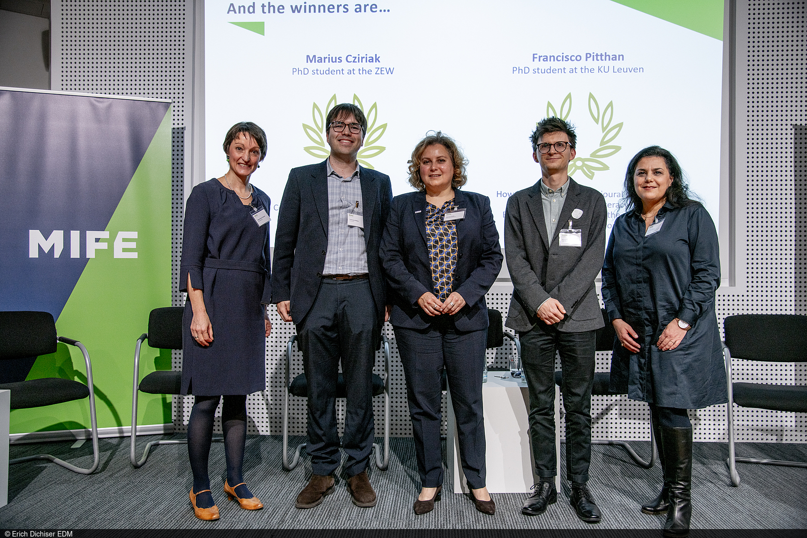 Von links nach rechts: Prof. Dr. Tabea Bucher-Koenen, Francisco Pitthan, Dr. Patricia Staab, Marius Cziriak, Prof. Dr. Carmela Aprea.