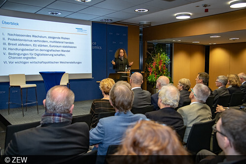 Isabel Schnabel presents annual report of the Council of Economic Experts at ZEW
