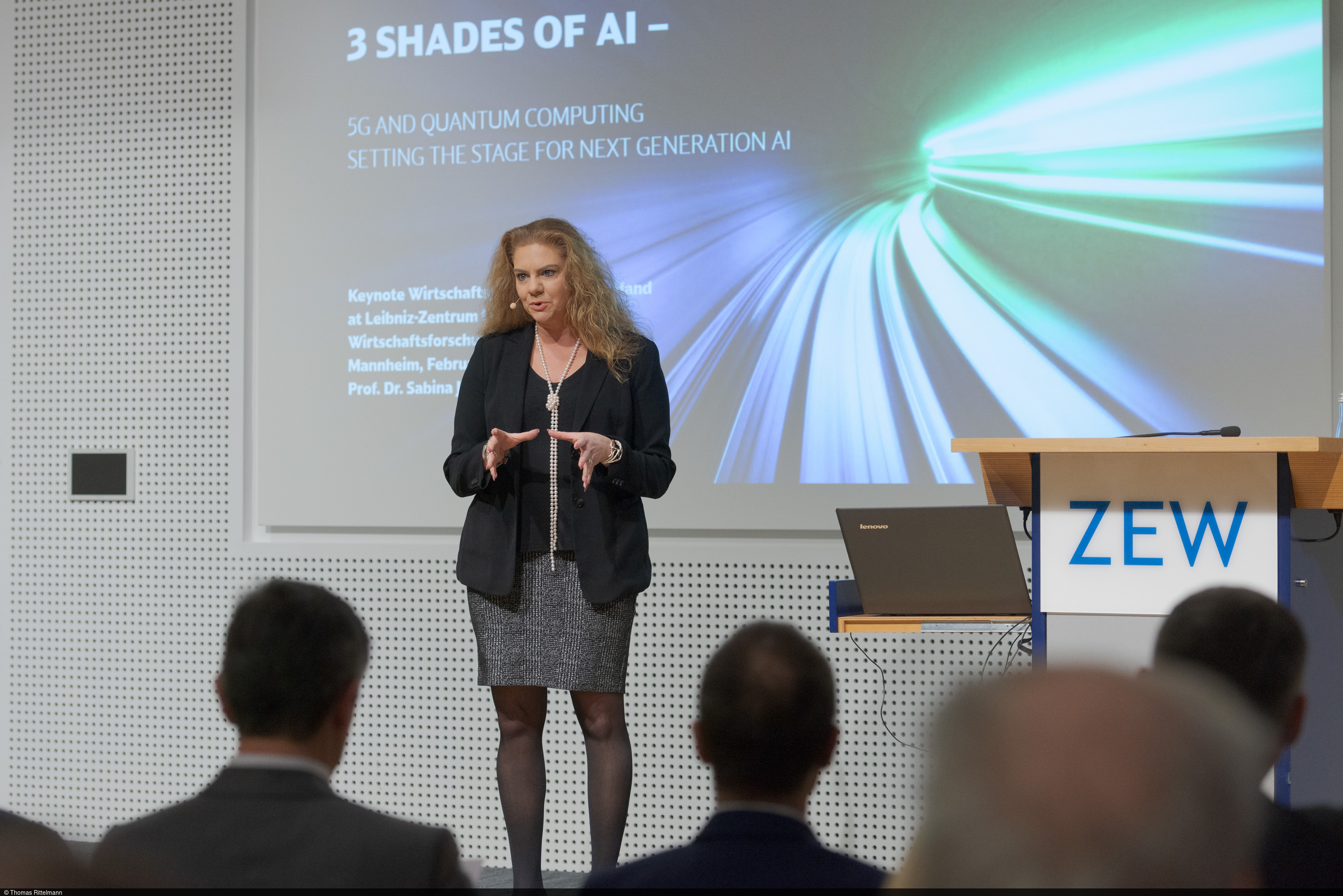 Sabina Jeschke spricht am ZEW über die Rolle der Künstlichen Intelligenz in der Digitalisierung.
