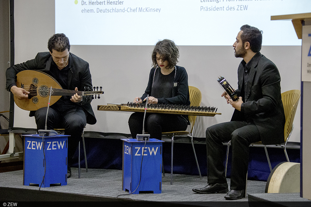 Die Gedenkveranstaltung für Lothar Späth am ZEW wurde von Studierenden musikalisch begleitet