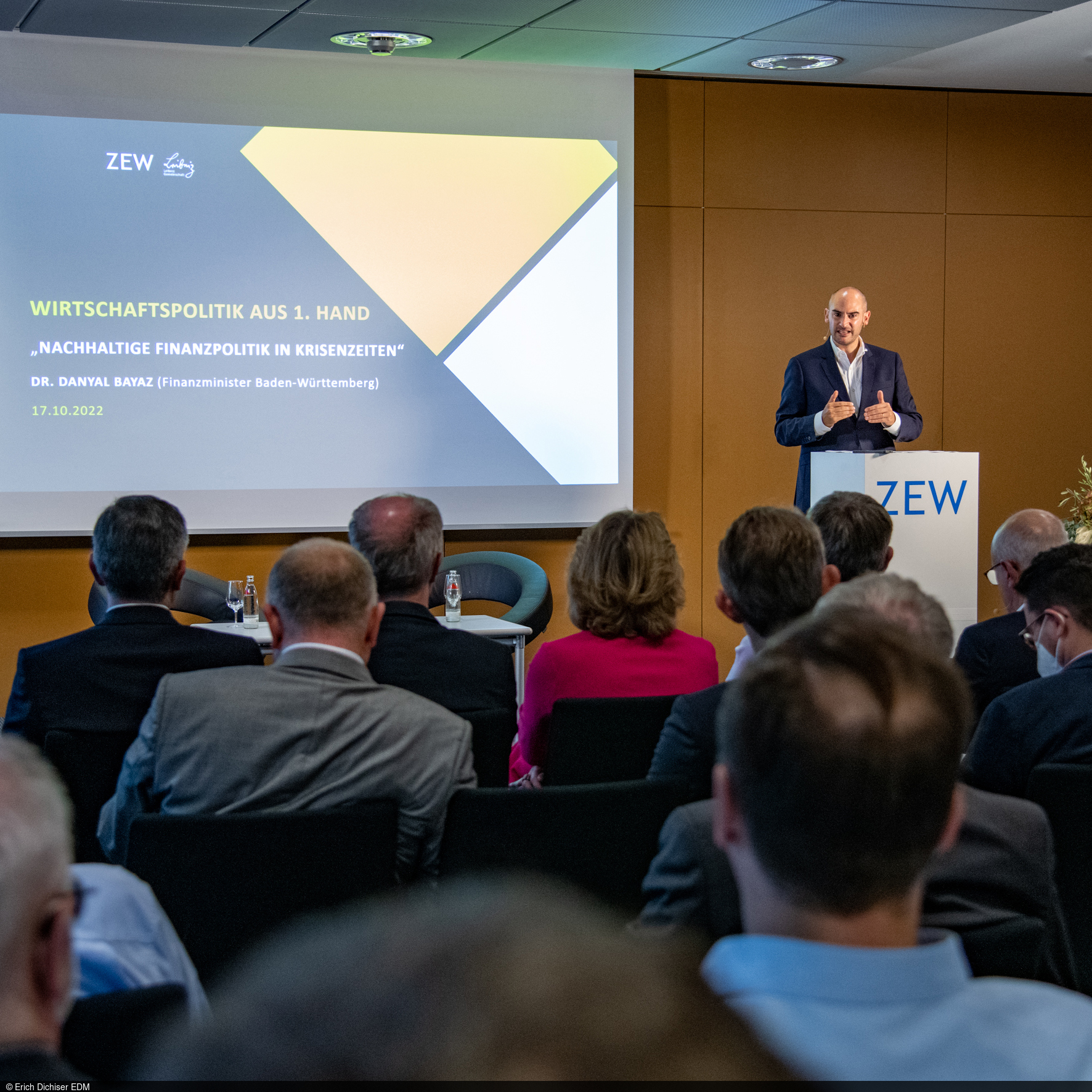 Finance Minister Dr. Danyal Bayaz during his lecture at ZEW Mannheim