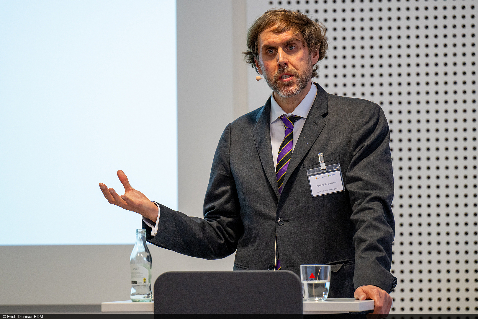 Prof. Pablo Ibáñez Colomo (LSE) during his keynote speech