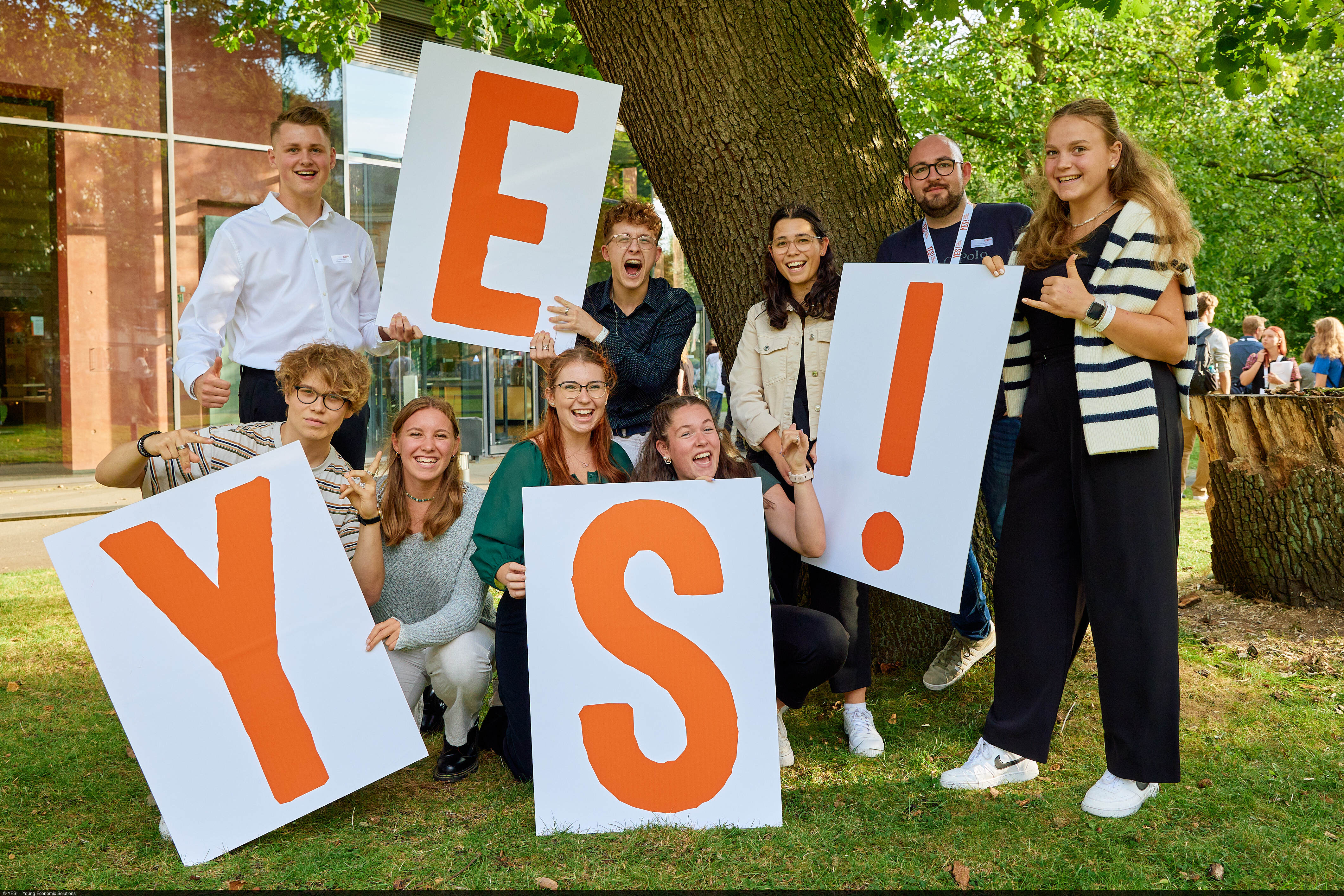 Photo of the students who won the prize