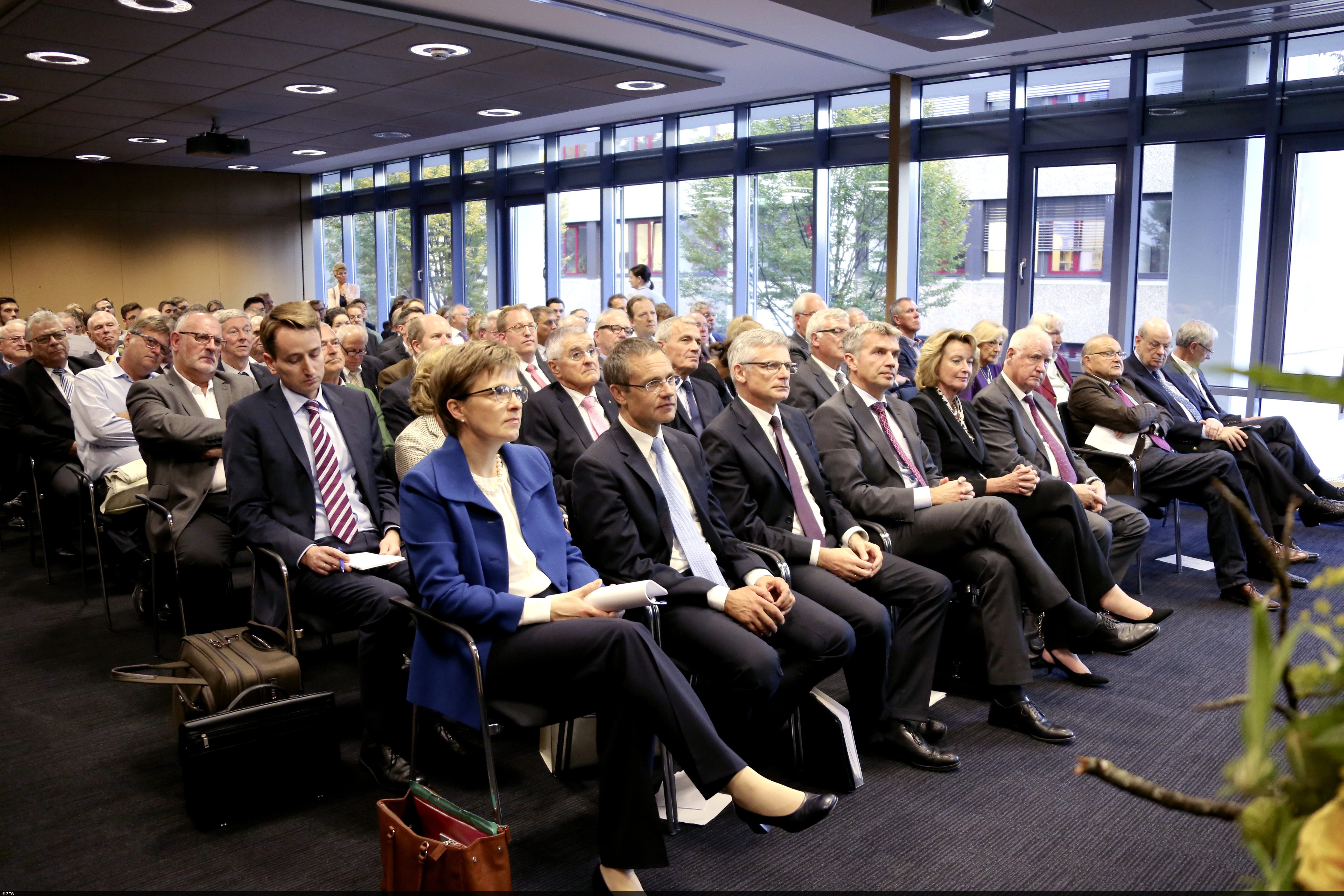 Die Zuhörer des Vortrags im Rahmen der ZEW-Veranstaltungsreihe Wirtschaftspolitik aus erster Hand